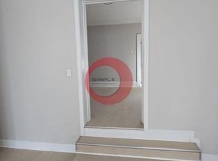 303 S 6th St APT 1, Reading, PA 19602