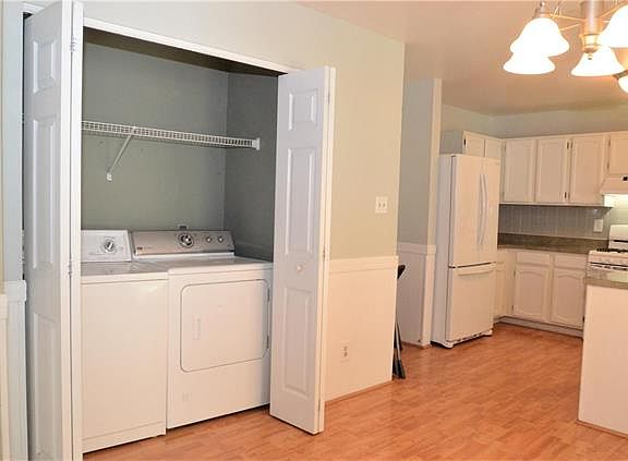 5th image of 821 Torero Ln