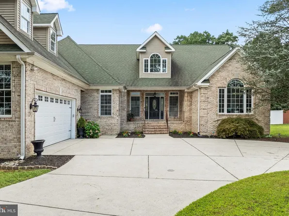 483 1st St, Atco, NJ 08004