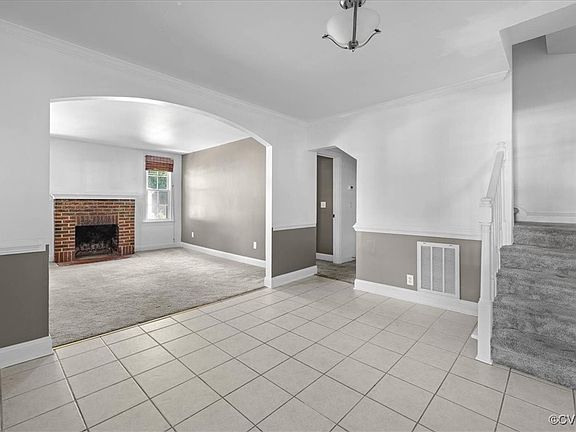 4th image of 411 N 8th Ave