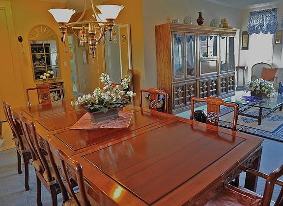 2nd image of 16 Rockledge Ave APT 4A2