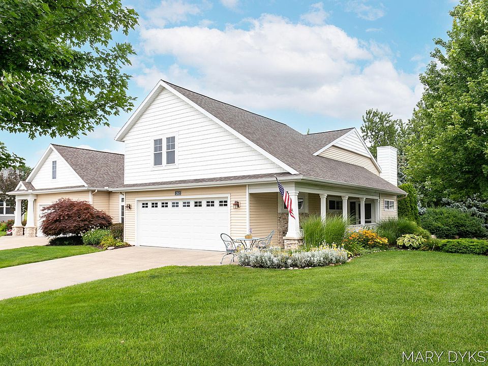 1st image of 1262 Saint Andrews Dr #36