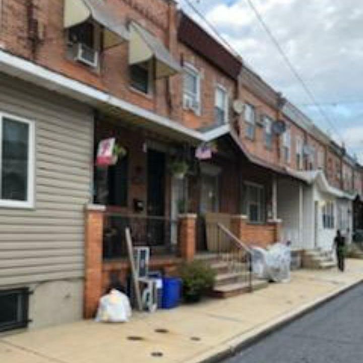 1st image of 1849 Gladstone St
