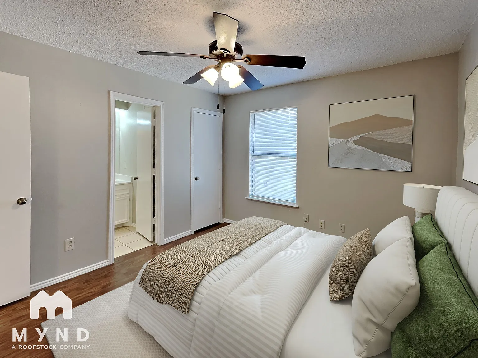 2 bed, 2.0 bath, 1087 sqft, $1,049 — Photo 4