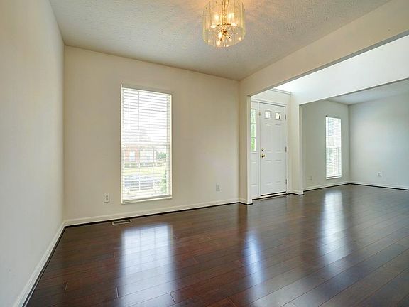 4th image of 6433 Holly Hill Ln