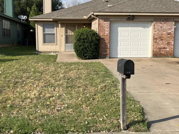 10258 Aurora Dr, Fort Worth, TX 76108