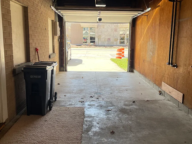 Garage 11x29