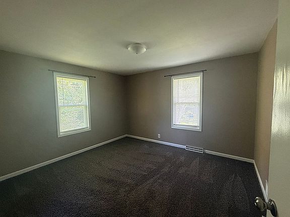 3rd image of 113 W 10th St