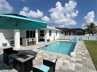 141 SW 35th Pl, Cape Coral, FL 33991