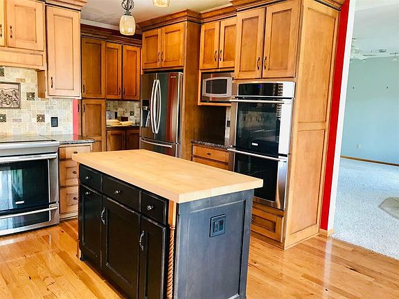 4th image of 5530 E Dartmoor Dr