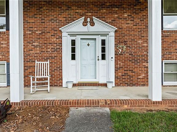 2nd image of 482 Motsinger Rd