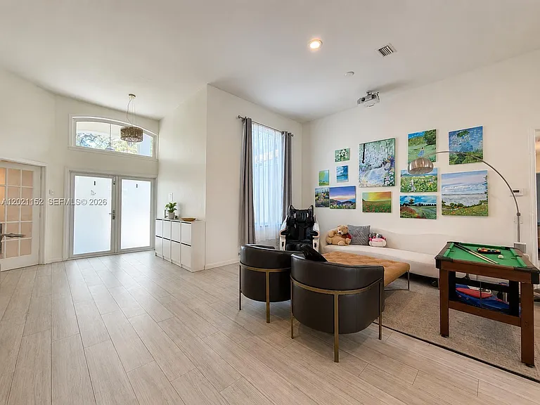 2616 Oakbrook Ct — Photo 3