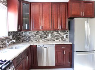 67 Winston Dr, Somerset, NJ 08873