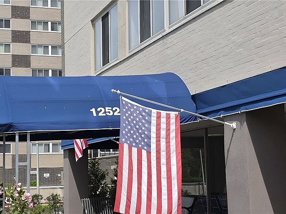 2nd image of 12520 Edgewater Dr APT 905