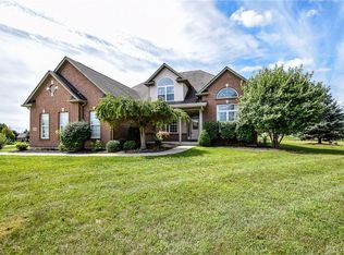 7979 Wenger Meadows Dr, Clayton, OH 45315