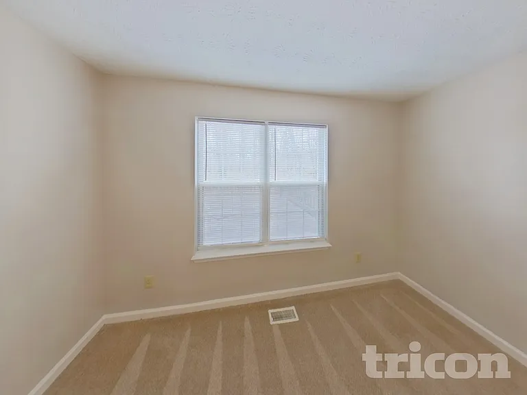 5085 Forest View Trl — Photo 12