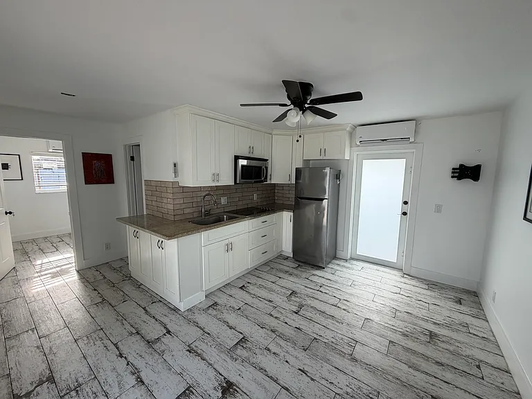 3837 NE 17th Ave — Photo 5