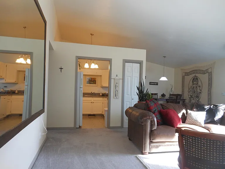 780 Lupine Way — Photo 3