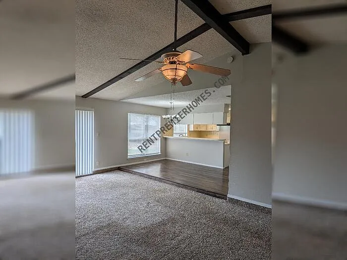 6912 Westglen Dr — Photo 14