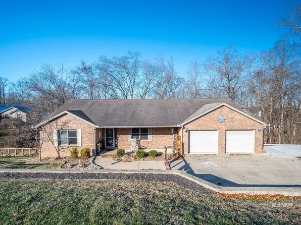 195 N Bruce St, Little Hocking, OH 45742