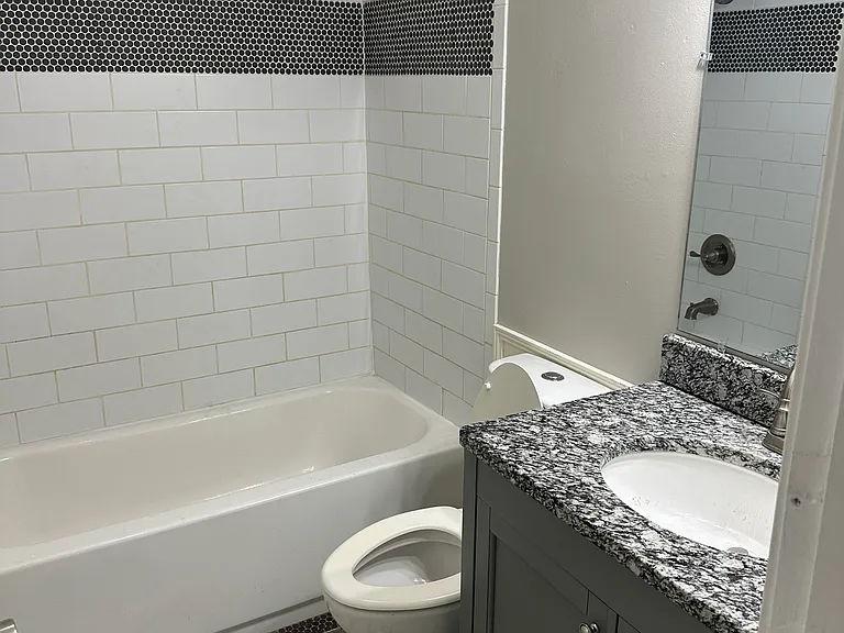 111 Mulberry St #G — Photo 5