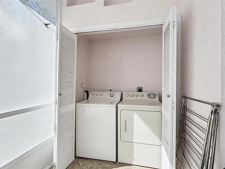 12113 Capilla Ln — Photo 25