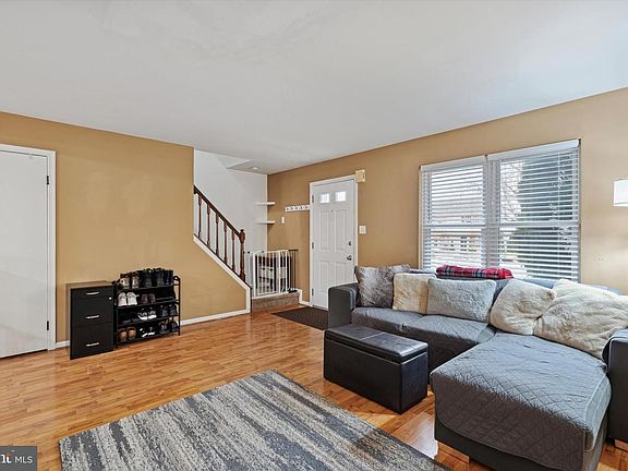 3rd image of 421 Blaker Dr