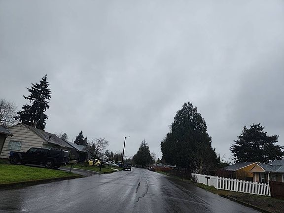 5th image of 2808 E 26th St