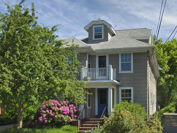37 Gorham Ave #1, Brookline, MA 02445
