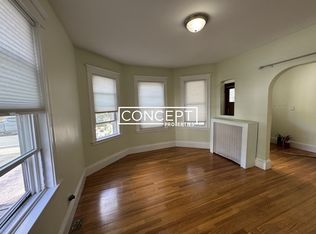 158 Willow St, West Roxbury, MA 02132