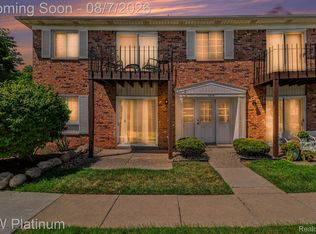 1516 Normandy Rd, Royal Oak, MI 48073