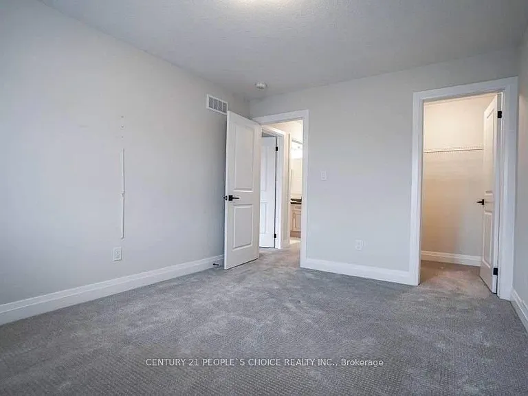 213 Sedgewood St — Photo 15