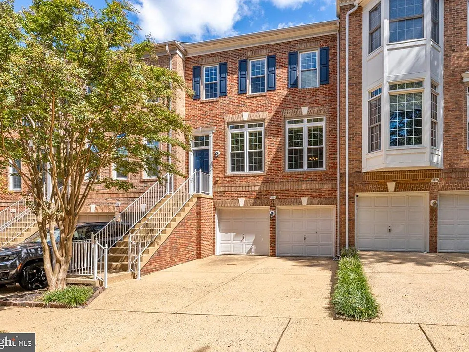 9534 Lagersfield Cir