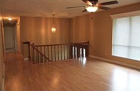 3rd image of 1110 Scenic Dr