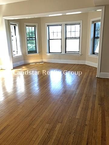 1st image of 925 Forest Ave APT 3W