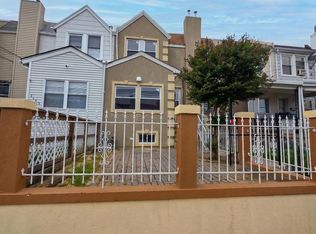 7153 Radbourne Rd, Upper Darby, PA 19082