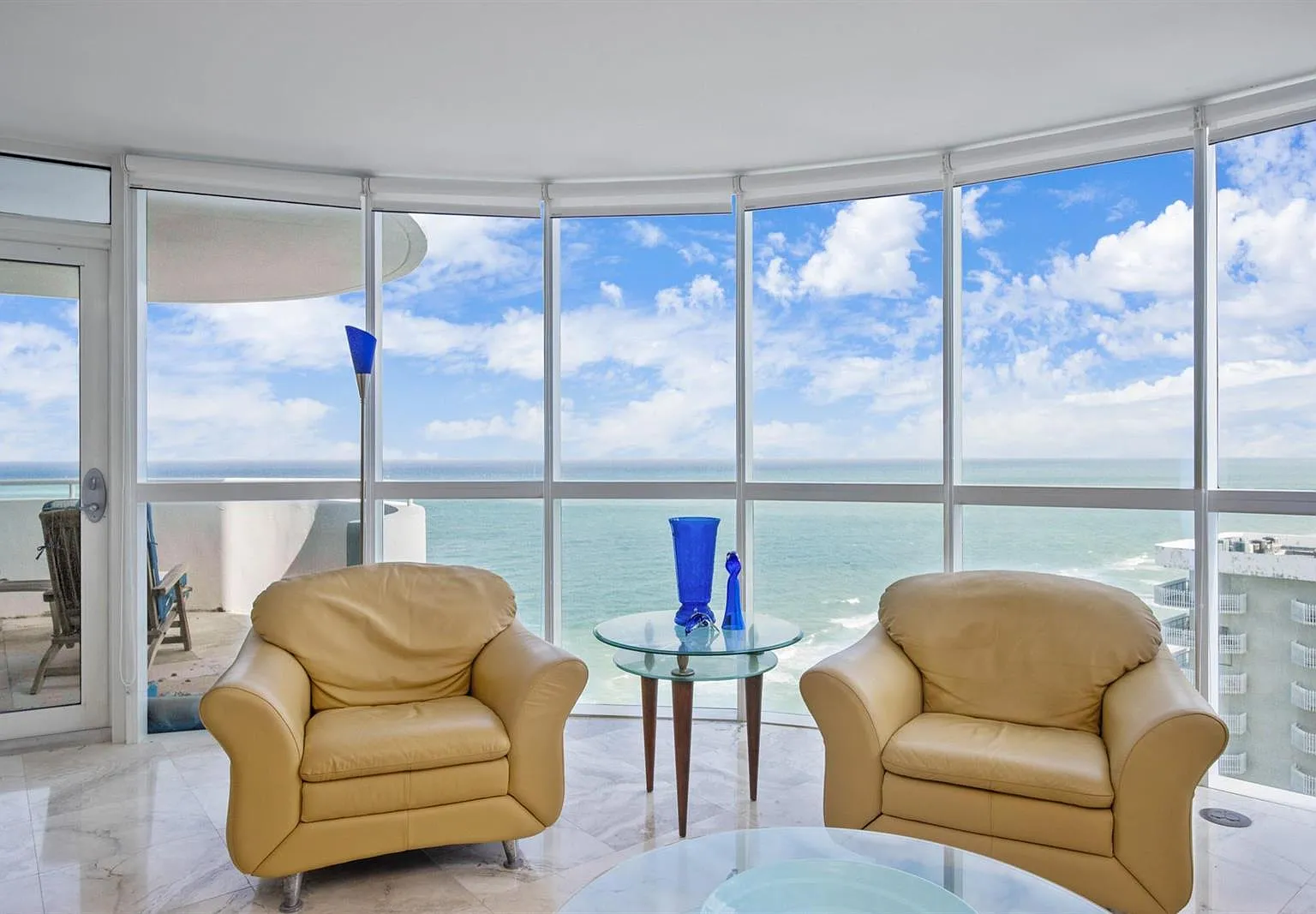 3 bed, 1700 sqft, $7,000 — Photo 1