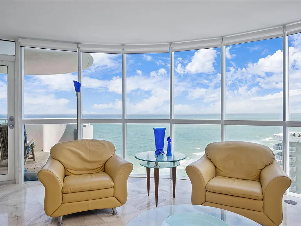 6301 Collins Ave #2603