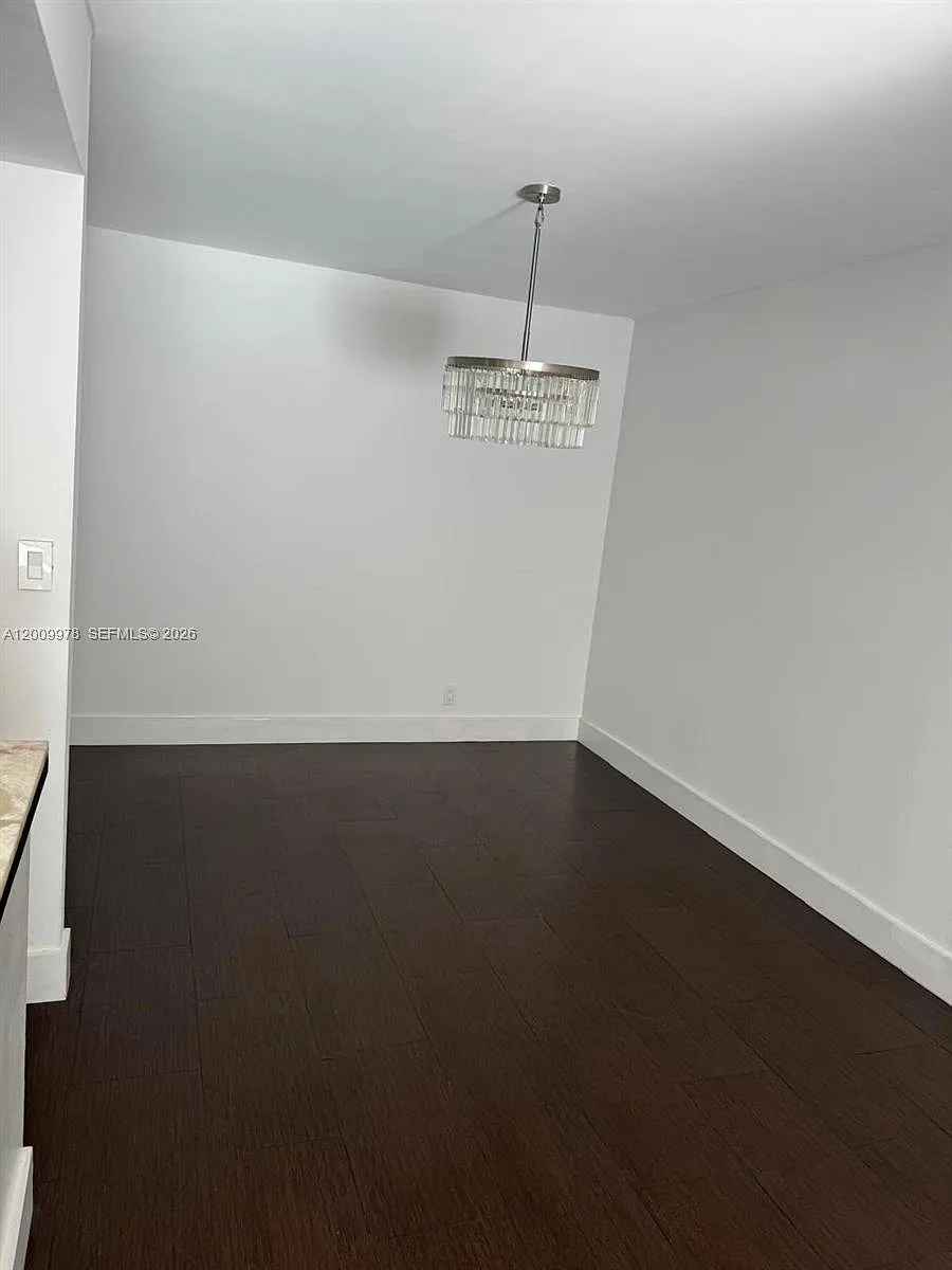 Photo 2 of 13 - 150 Ocean Lane Dr #6F - Key Biscayne, FL Building Photo - 150 Ocean Lane Dr #6F