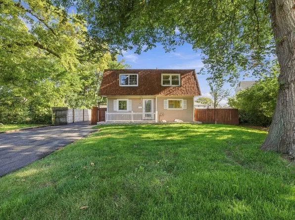 48 East Dr, Northlake, IL 60164