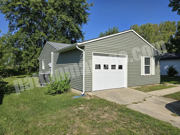 124 Schaefer Dr, Hope, IN 47246