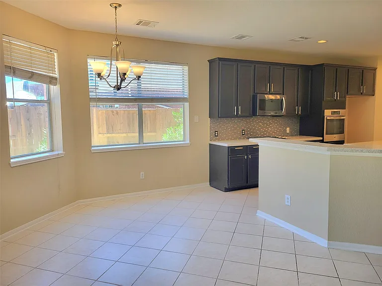 2134 Hill Canyon Ct — Photo 10