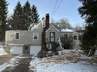 927 Betty Zane Rd, Wheeling, WV 26003