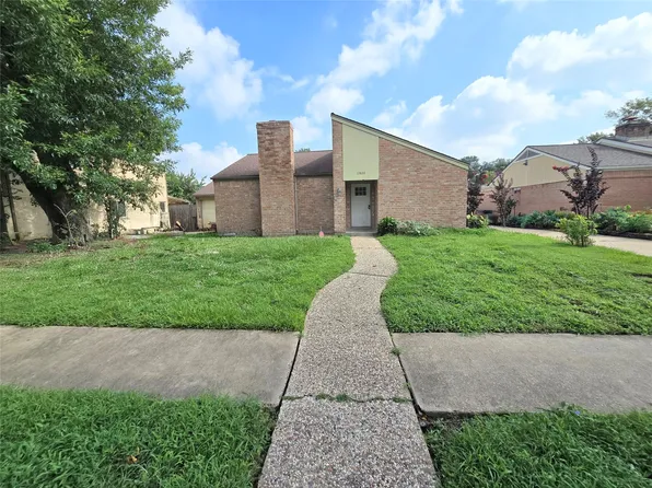 15826 Pine Mountain Dr, Houston, TX 77084