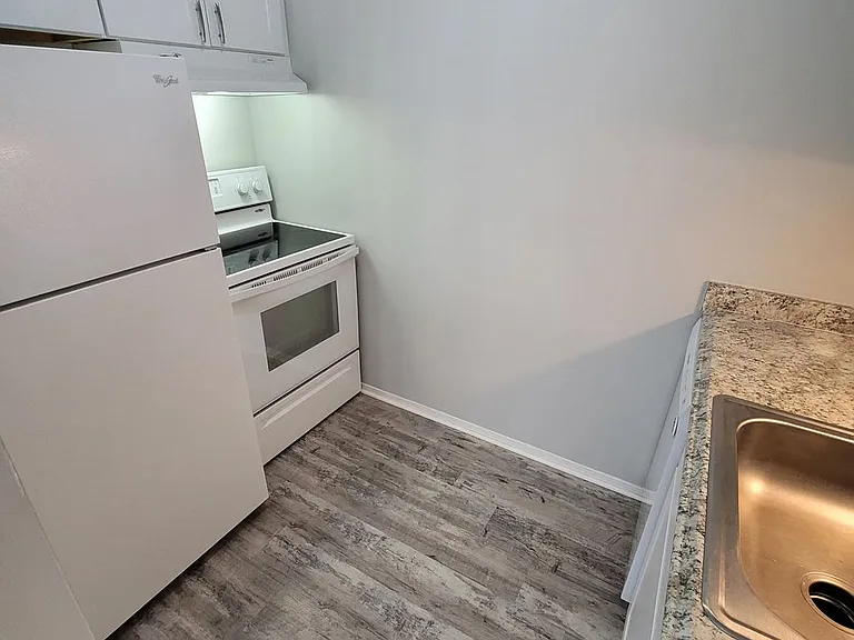 Westgate Residential Suites — Photo 7