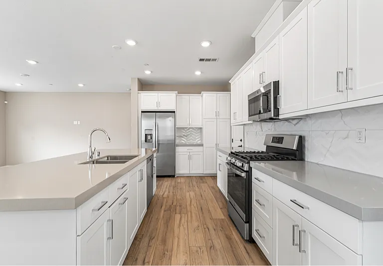 2195 Bluestone Cir — Photo 4