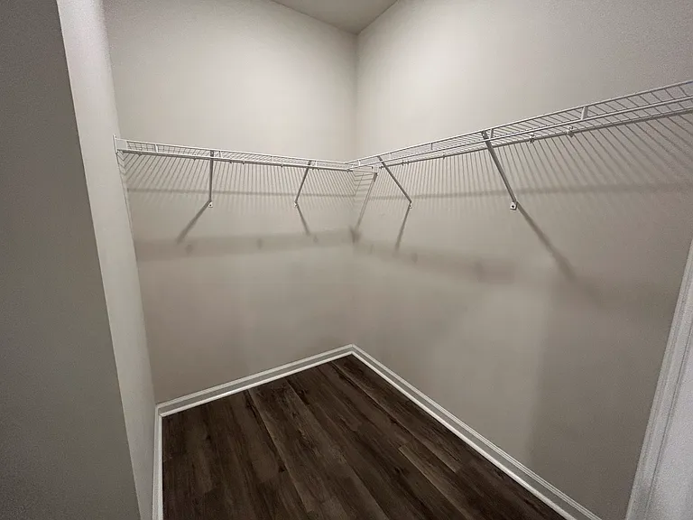 324 Vaccaro Dr — Photo 22