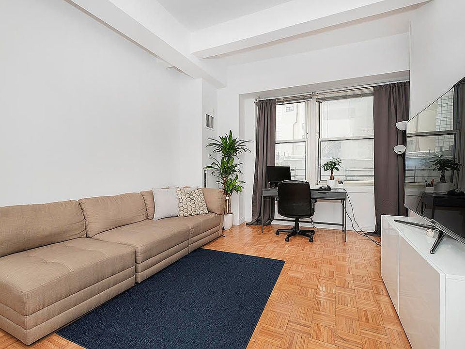 1st image of 88 Greenwich St APT 513