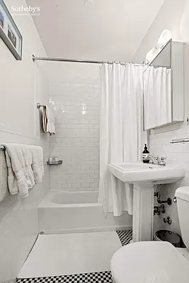 Sold by Sotheby's International Realty | media 18