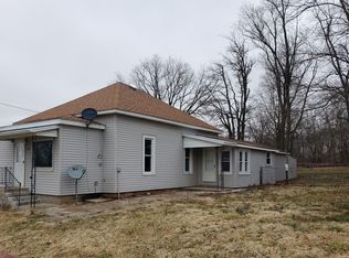 334 Lindsey St, Versailles, IL 62378